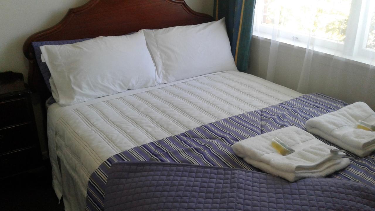 クライストチャーチ エアポート シルバー フェーン アコモデーション Bed & Breakfast エクステリア 写真